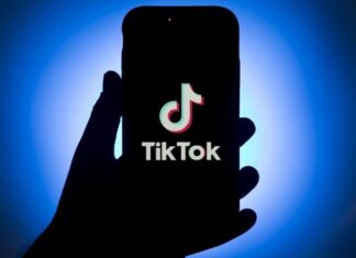 U.S. FCC Commissioner Asks Apple and Google to Remove TikTok from App Stores