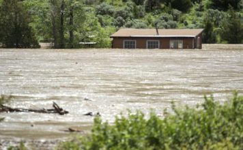 Dramatic video shows large house collapsing into Yellowstone River amid historic floods